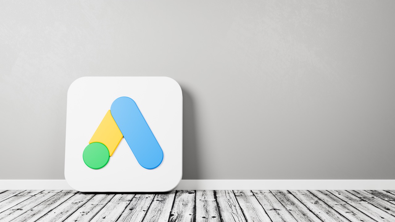 google ads icoon op houten vloer